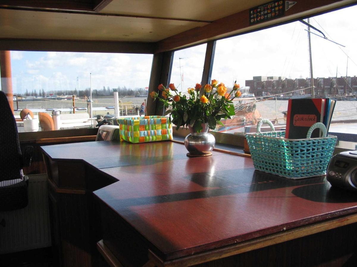 Boat & Breakfast Alhena Bed & Breakfast Amsterdam Bagian luar foto